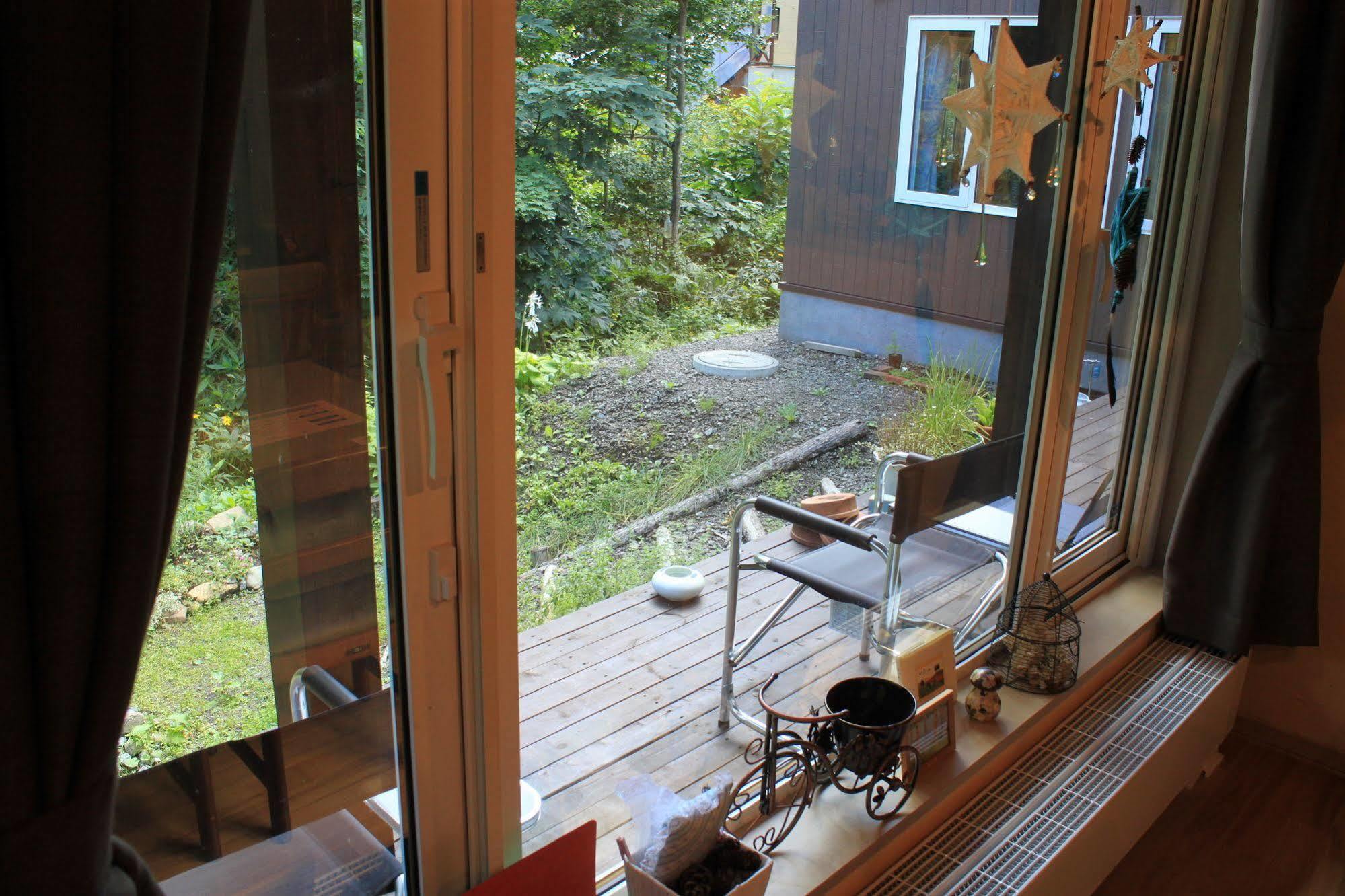 Ituka Furano E Guest House Ngoại thất bức ảnh