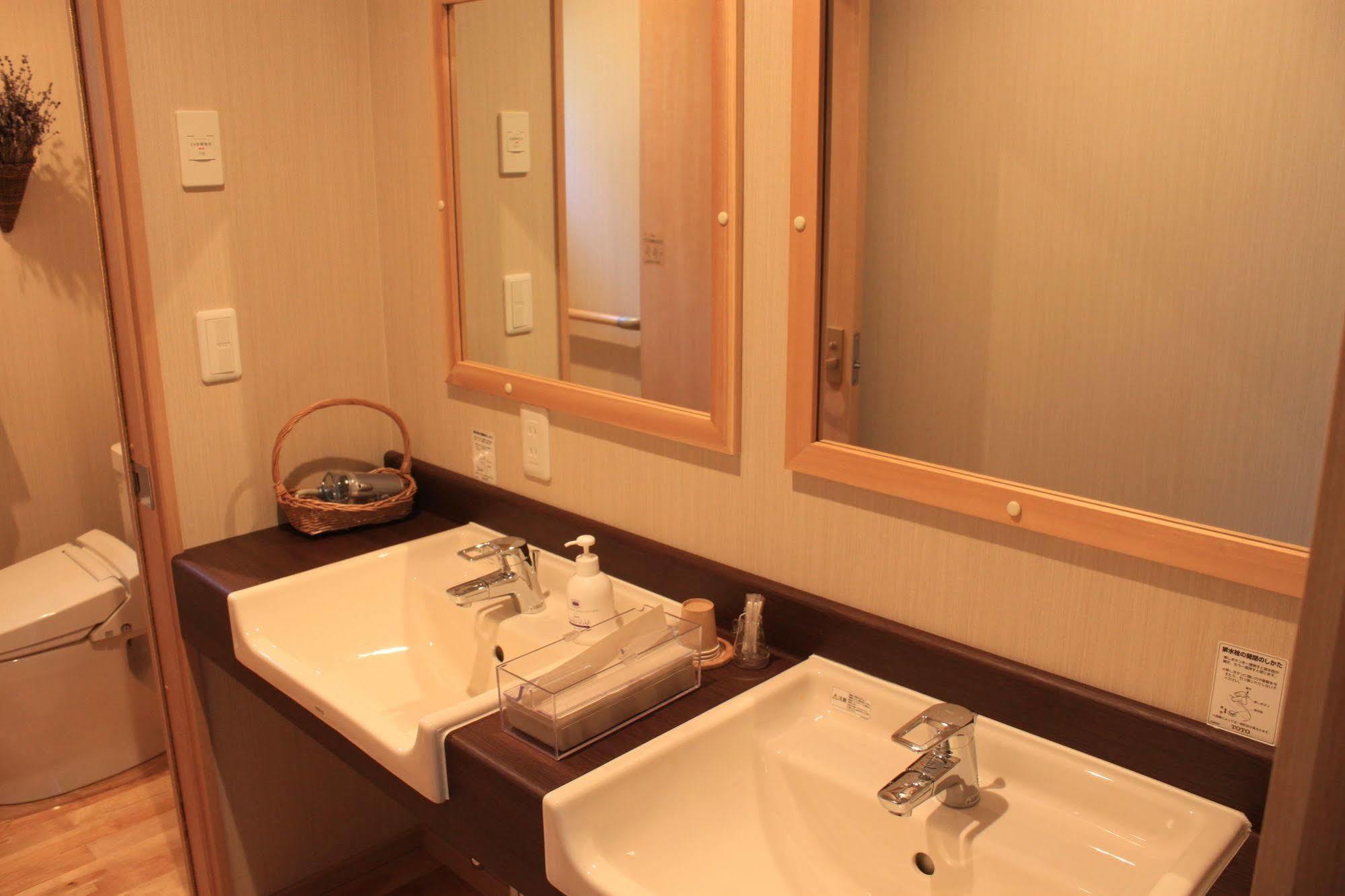 Ituka Furano E Guest House Ngoại thất bức ảnh